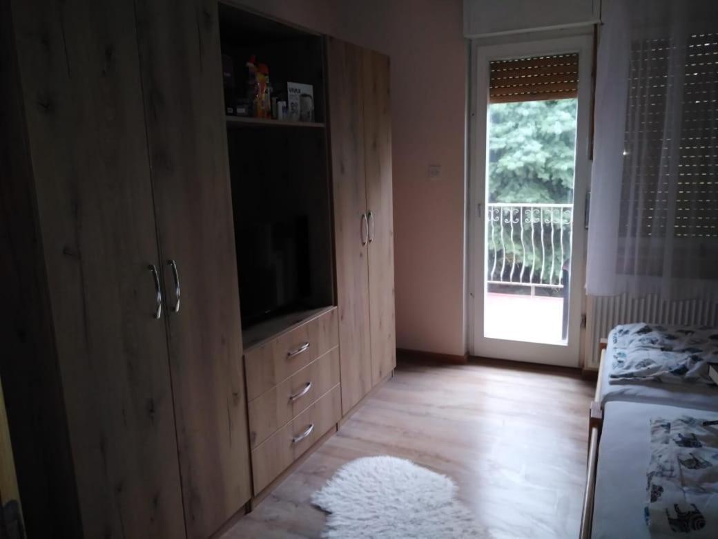 Evelin Sobe Apartamento Backa Topola Exterior foto