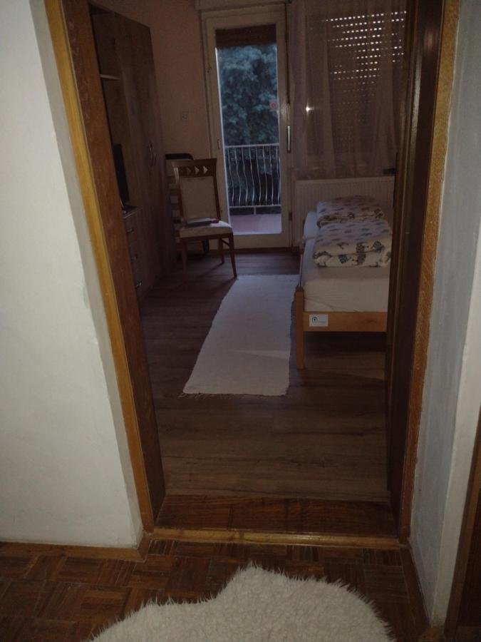 Evelin Sobe Apartamento Backa Topola Exterior foto